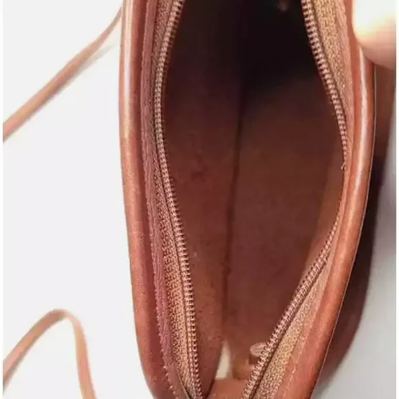 Sold/Coach Hadley 9935 British Tan Crossbody Bag - Picture 8 of 9